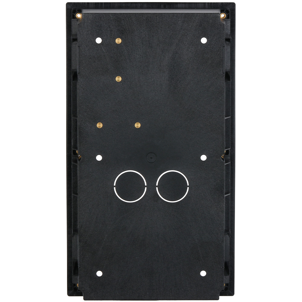 elektrische steckdose, doppelsteckdose, schwarze abdeckung, metallische ringe, wanddose