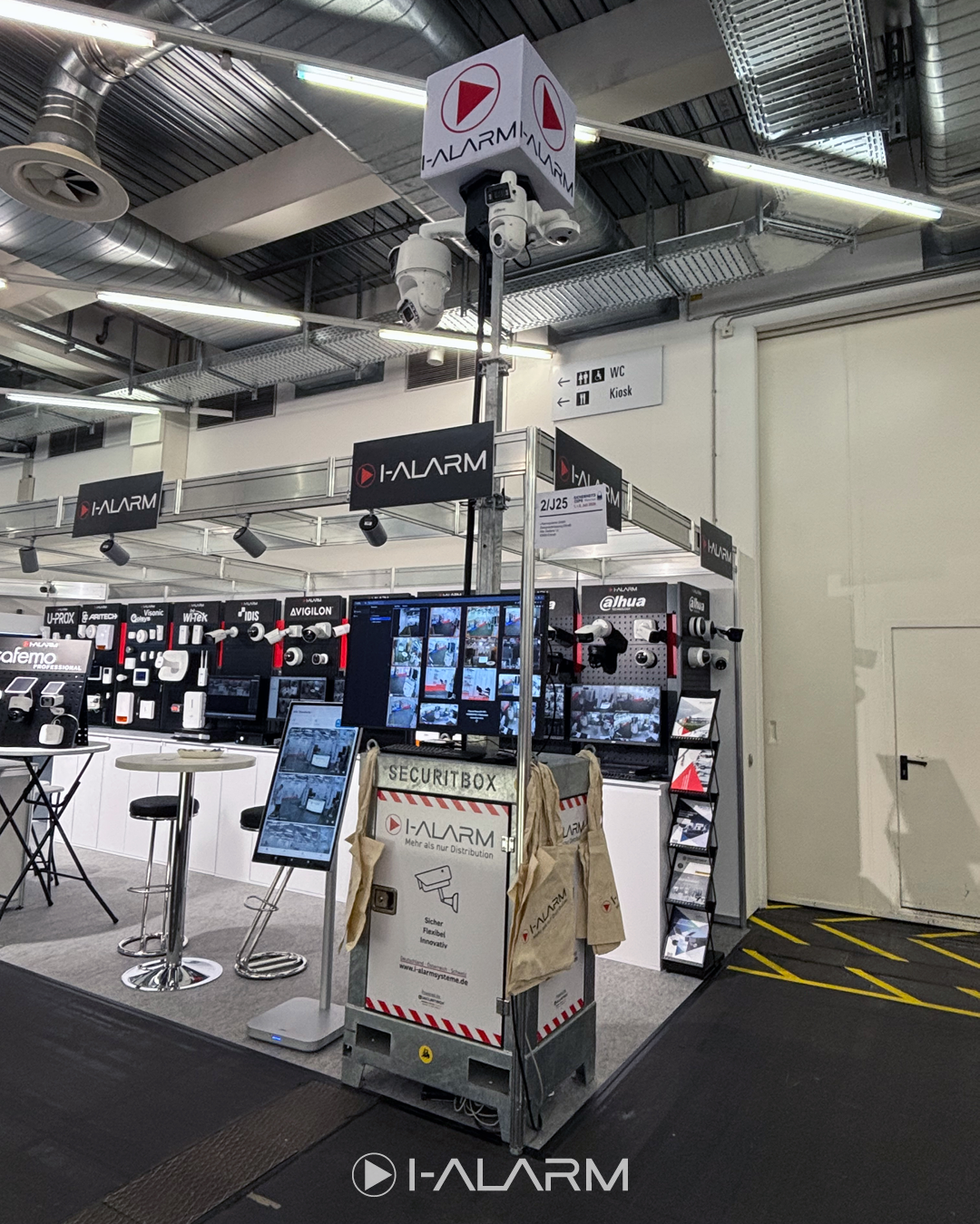 security camera, CCTV, display wall, monitoring booth, alarm system